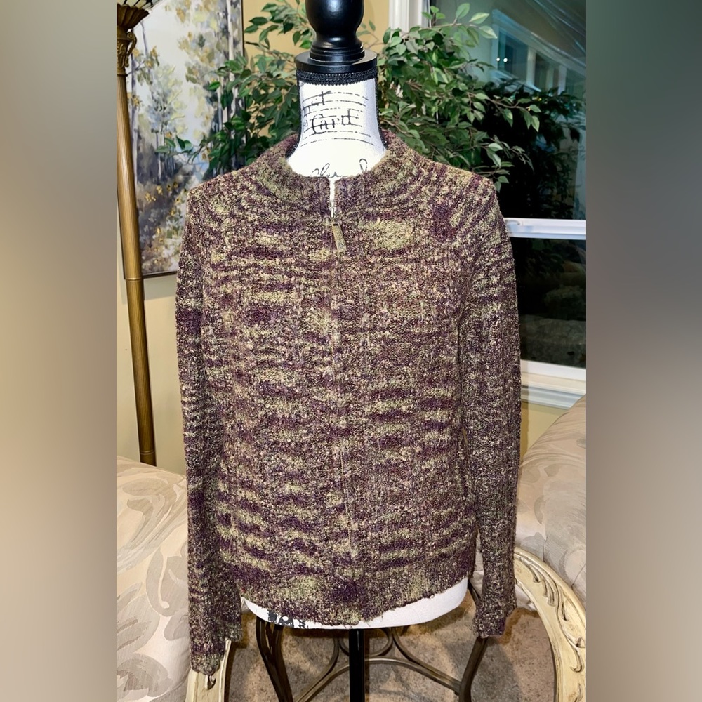 20% wool sweater